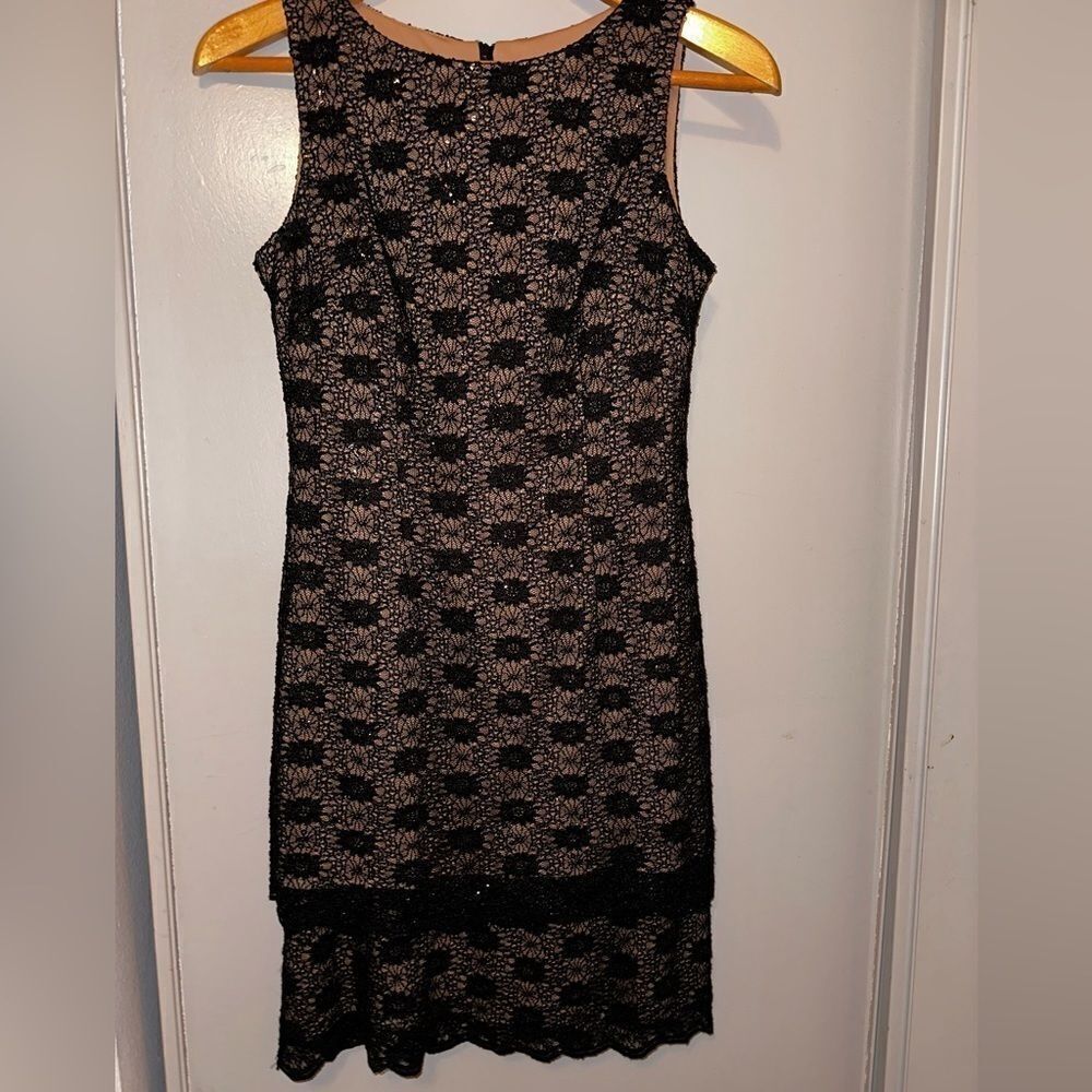 ALEX EVENINGS tiered lace black evening- special occasion dress SZ 8